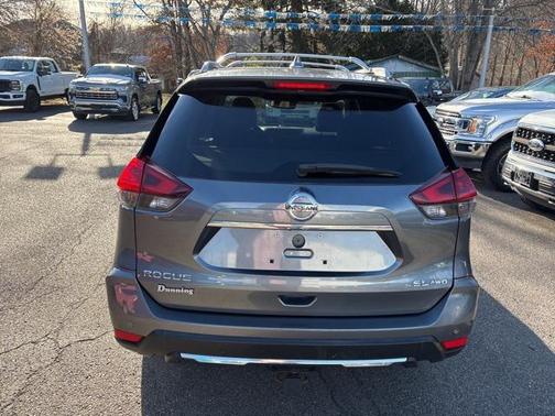 2020 Nissan Rogue SV