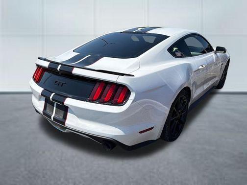 Oxford White 2016 Ford Mustang GT Premium