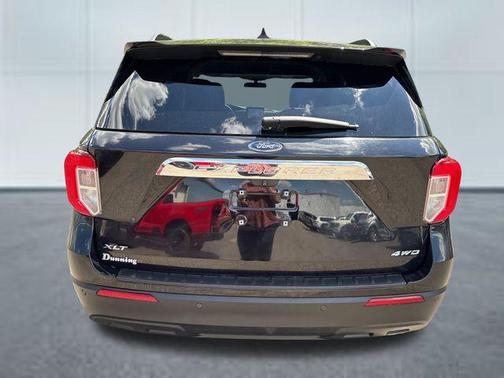 Agate Black Metallic 2021 Ford Explorer XLT