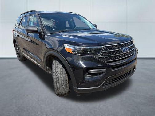 Agate Black Metallic 2021 Ford Explorer XLT