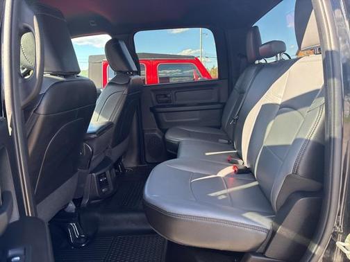 2024 RAM 2500 Tradesman Crew Cab 4x4 6'4' Box