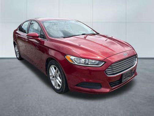 Ruby Red Metallic Tinted Clearcoat 2014 Ford Fusion SE