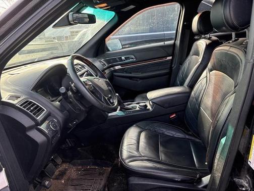 2017 Ford Explorer Platinum