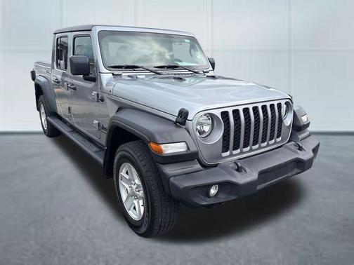Billet Silver Metallic Clearcoat 2021 Jeep Gladiator Sport