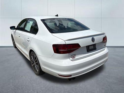 Pure White 2017 Volkswagen Jetta 1.8T Sport