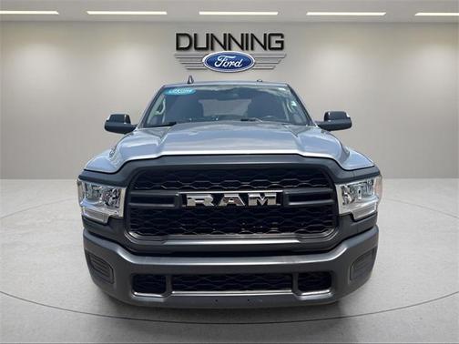 2020 RAM 2500 Tradesman Crew Cab 4X4 6'4' Box