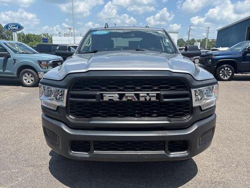 2020 RAM 2500 Tradesman Crew Cab 4X4 6'4' Box