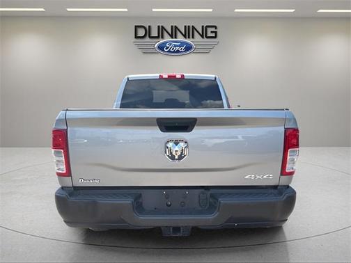 2020 RAM 2500 Tradesman Crew Cab 4X4 6'4' Box