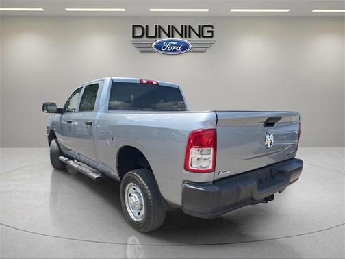 2020 RAM 2500 Tradesman Crew Cab 4X4 6'4' Box