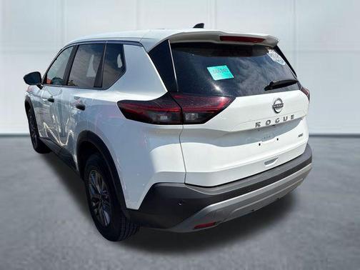 Glacier White 2023 Nissan Rogue S