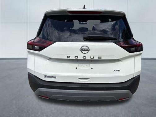 Glacier White 2023 Nissan Rogue S