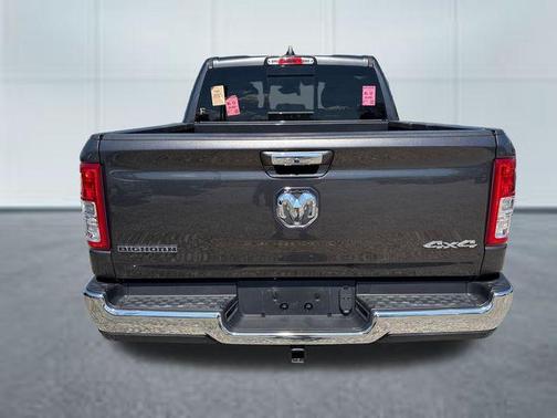 Granite Crystal Metallic Clearcoat 2020 RAM 1500 Big Horn/Lone Star