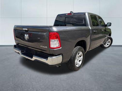 Granite Crystal Metallic Clearcoat 2020 RAM 1500 Big Horn/Lone Star