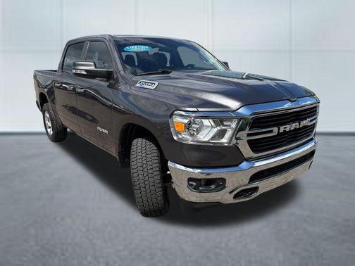 Granite Crystal Metallic Clearcoat 2020 RAM 1500 Big Horn/Lone Star
