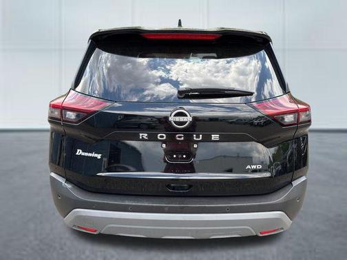 Super Black 2022 Nissan Rogue S
