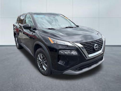 Super Black 2022 Nissan Rogue S
