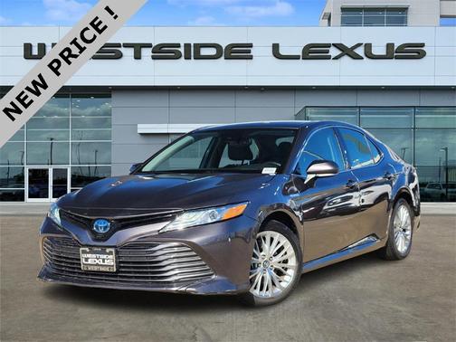 Gray 2019 Toyota Camry Hybrid XLE Sedan
