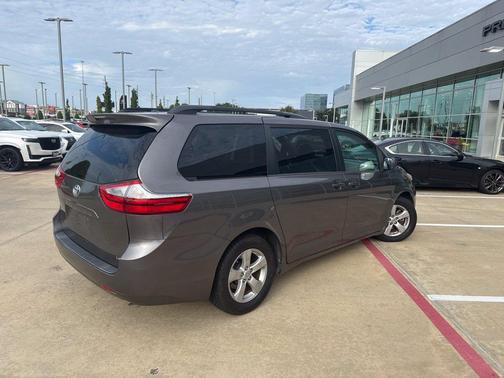 Predawn Gray Mica 2017 Toyota Sienna LE