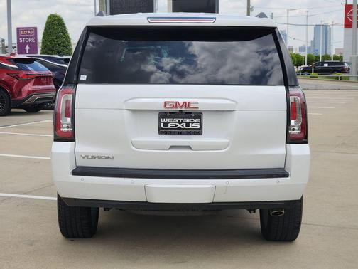 White Frost 2017 GMC Yukon SLT