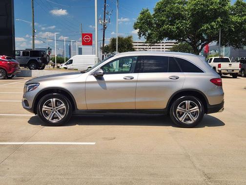2019 Mercedes-Benz GLC 300 Base