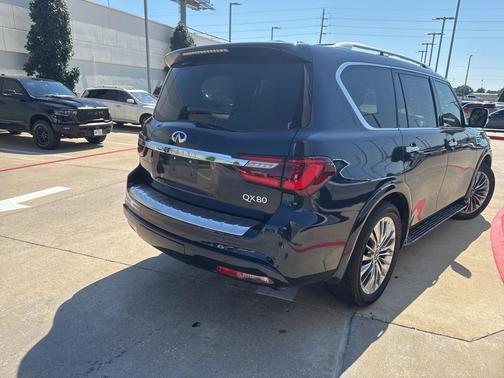 2021 INFINITI QX80 SENSORY