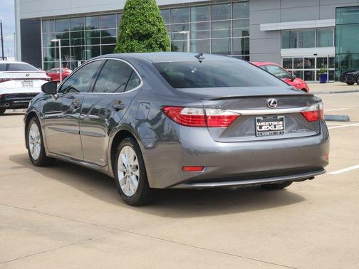 Gray 2014 Lexus ES 300h Base