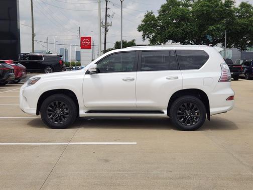 White 2023 Lexus GX 460 Premium