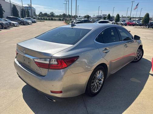 2018 Lexus ES 350 Base