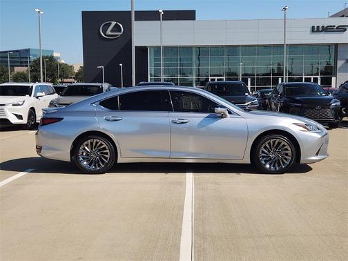 2025 Lexus ES 300h Luxury