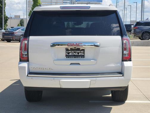 2018 GMC Yukon XL Denali