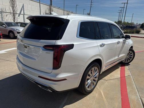 2021 Cadillac XT6 Premium Luxury FWD