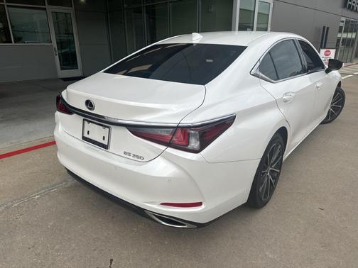 2024 Lexus ES 350 Base