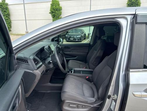Silver 2019 Honda Odyssey EX