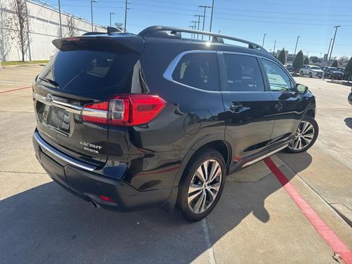 2022 Subaru Ascent Limited 8-Passenger