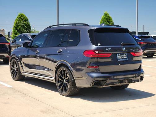 Arctic Grey Metallic 2021 BMW X7 xDrive40i