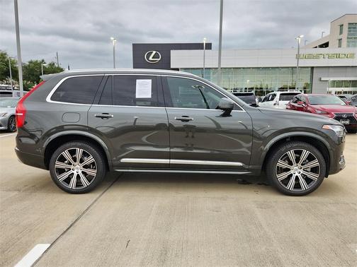 2022 Volvo XC90 T6 Inscription 7 Passenger