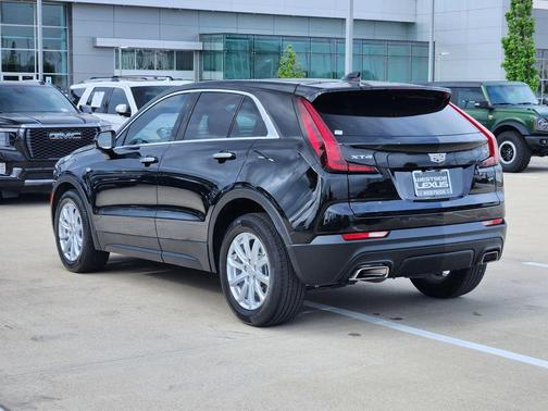 Black 2021 Cadillac XT4 Luxury