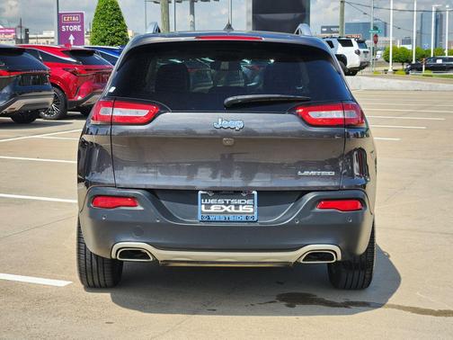 Granite Crystal Metallic Clearcoat 2016 Jeep Cherokee Limited