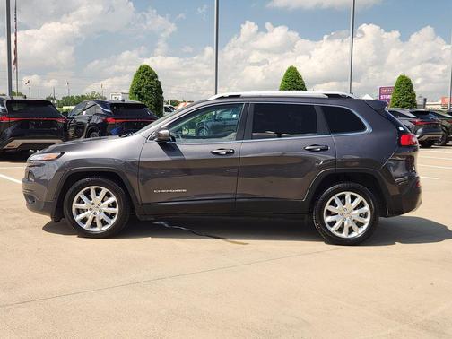 Granite Crystal Metallic Clearcoat 2016 Jeep Cherokee Limited