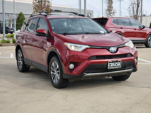 2018 Toyota RAV4 Hybrid XLE