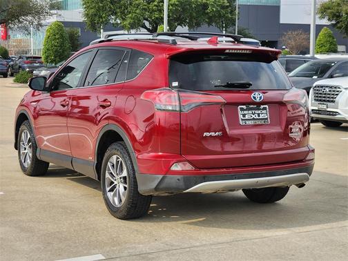 2018 Toyota RAV4 Hybrid XLE