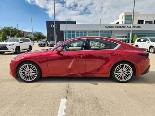 2022 Lexus IS 300 Base