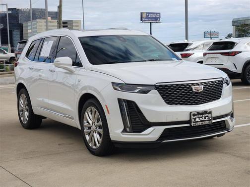2022 Cadillac XT6 Premium Luxury FWD
