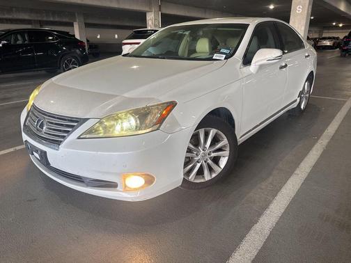 White 2011 Lexus ES 350 Base