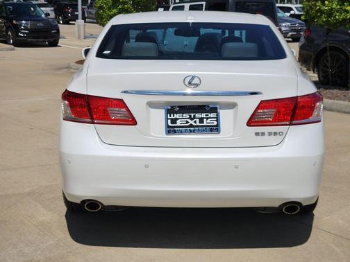 White 2011 Lexus ES 350 Base