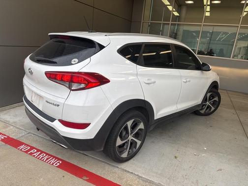2016 Hyundai TUCSON Sport