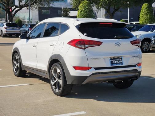2016 Hyundai TUCSON Sport