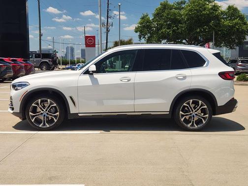 White 2021 BMW X5 sDrive40i