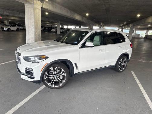 White 2021 BMW X5 sDrive40i