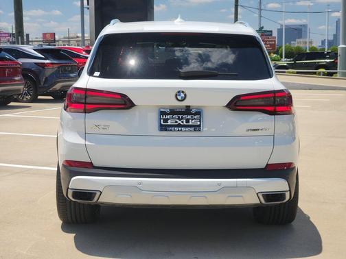 White 2021 BMW X5 sDrive40i